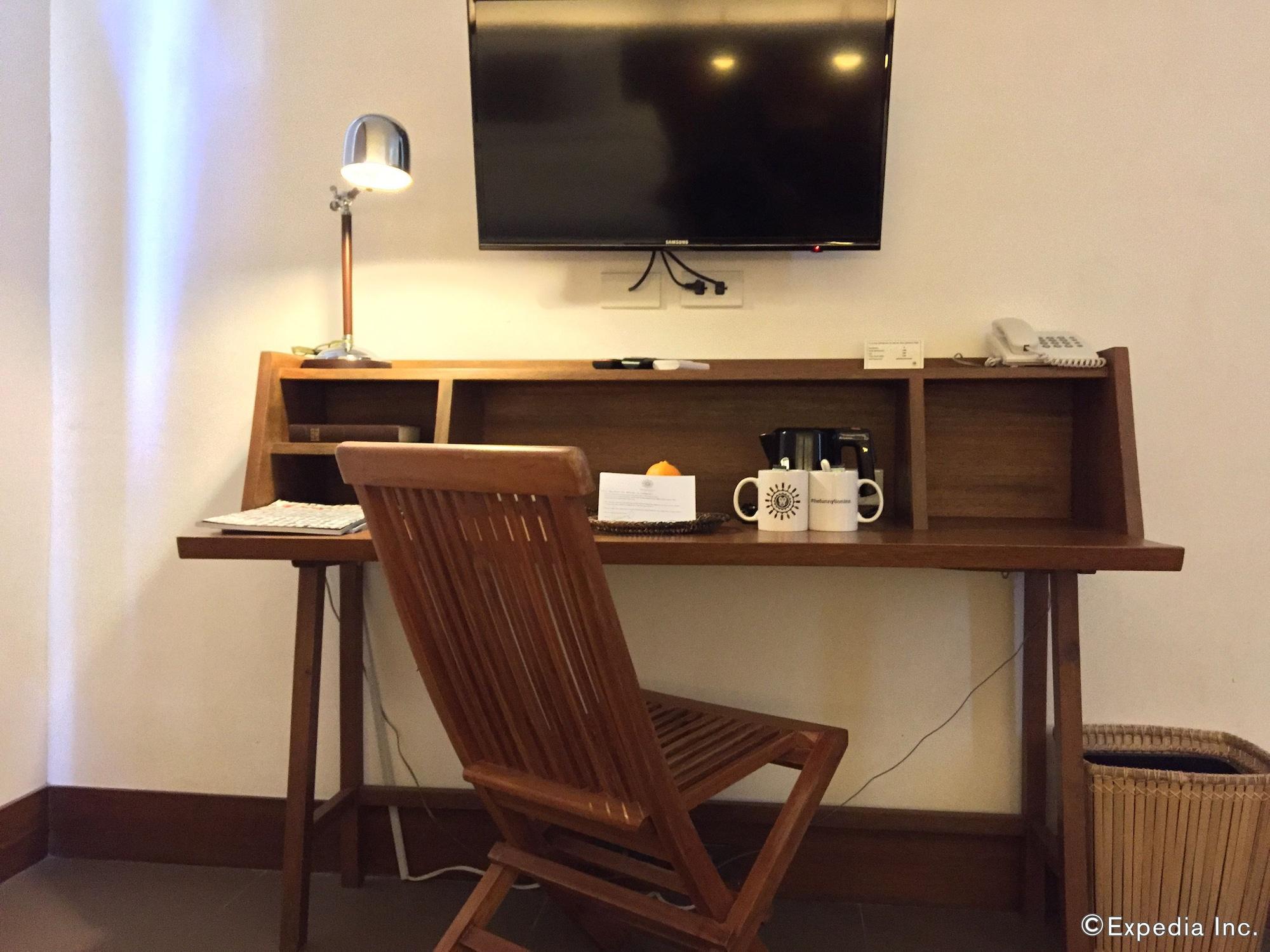 Hotel The Funny Lion - Coron Extérieur photo