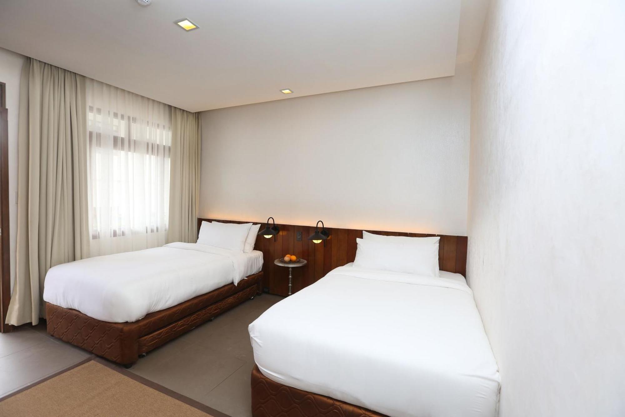 Hotel The Funny Lion - Coron Extérieur photo
