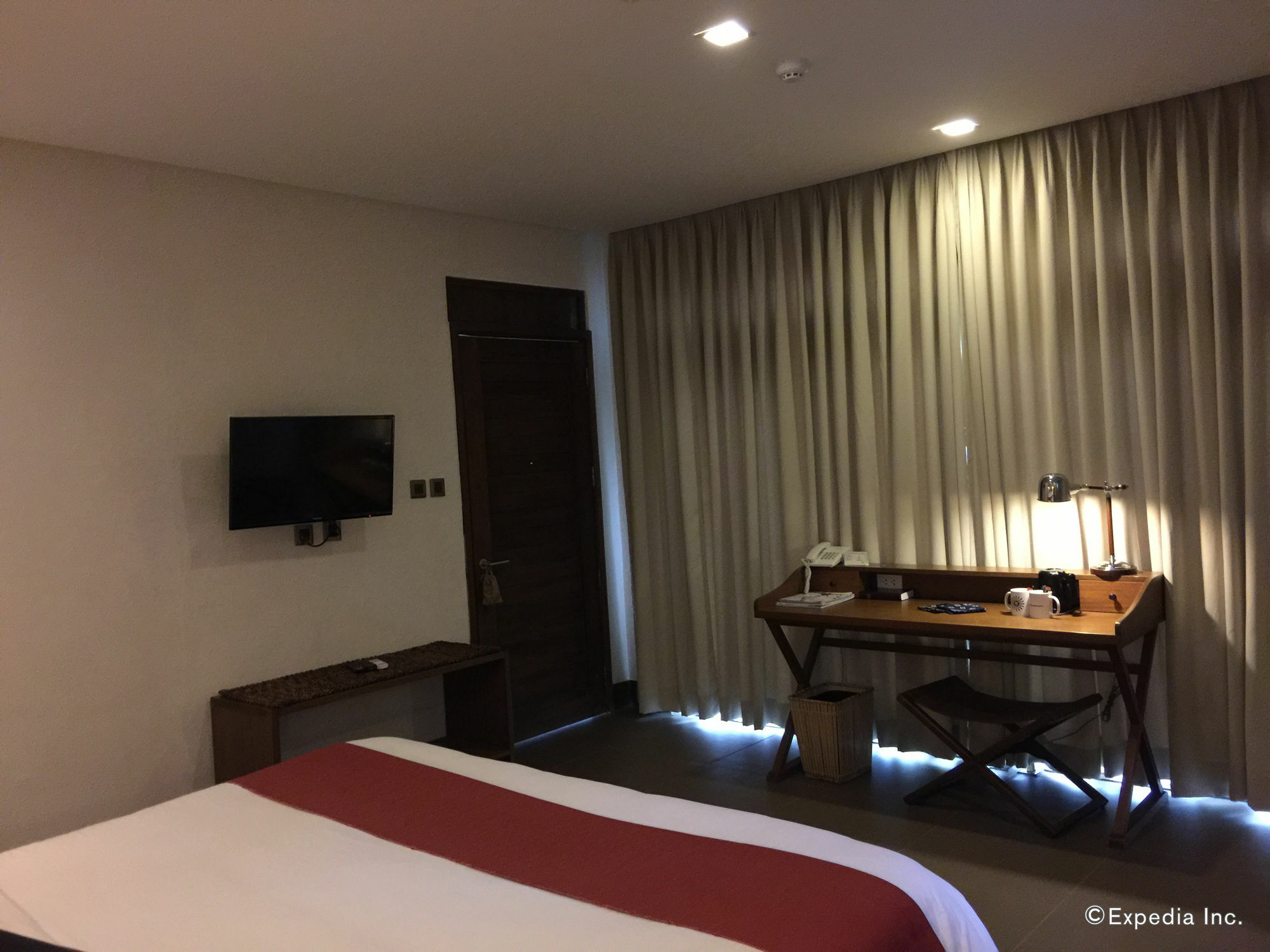 Hotel The Funny Lion - Coron Extérieur photo