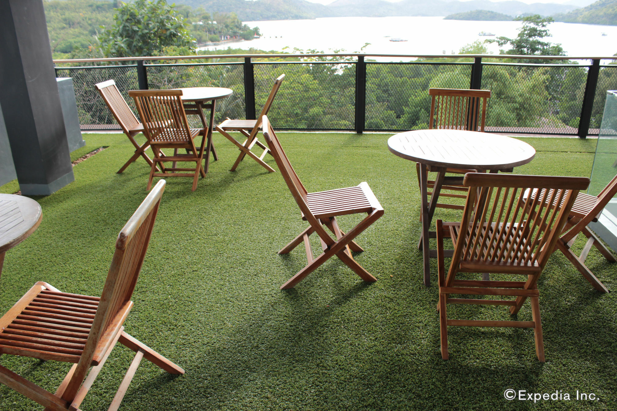 Hotel The Funny Lion - Coron Extérieur photo