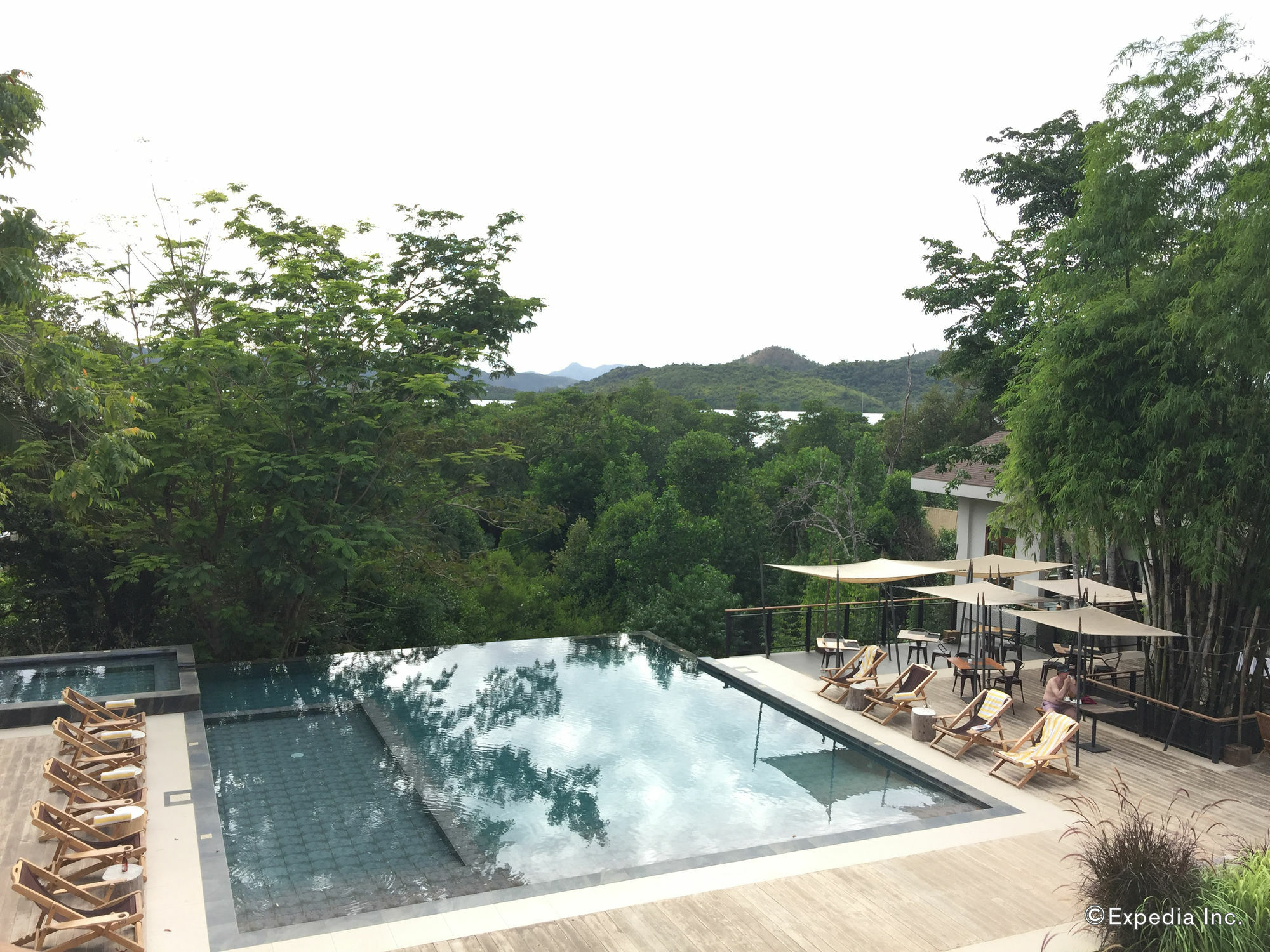 Hotel The Funny Lion - Coron Extérieur photo